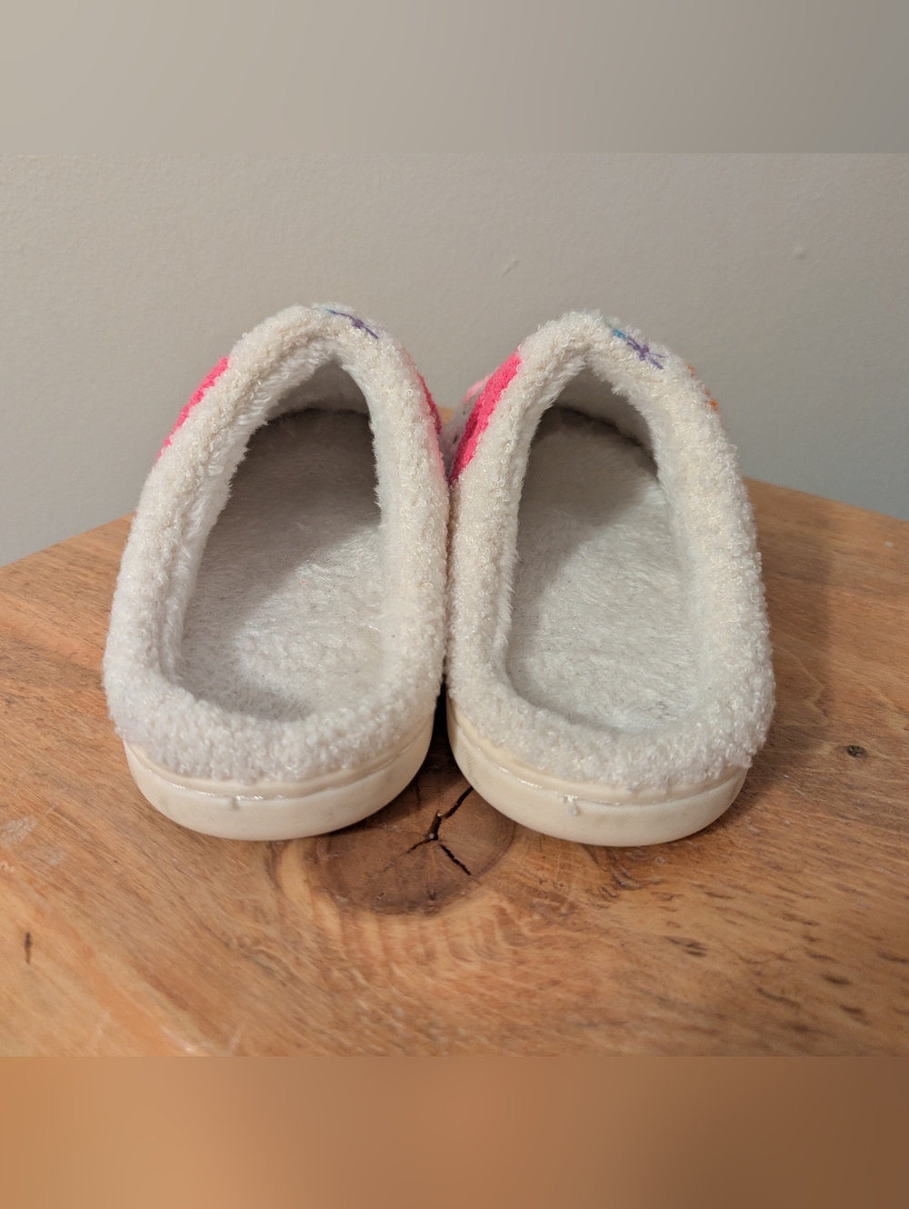 Living Royal Floral Bloom Slippers - M/L - Picture 7 of 9